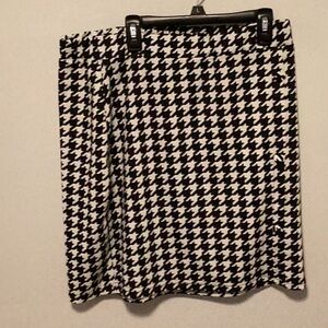 Houndstooth skirt
